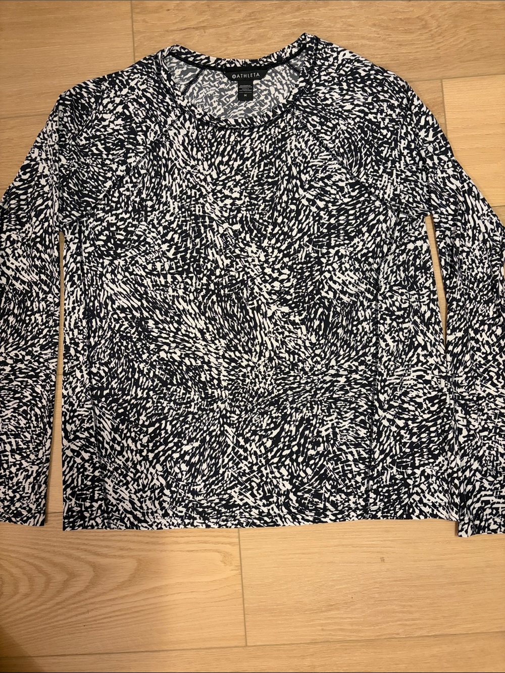 Athleta Black and White Abstract-Print long sleeve tee